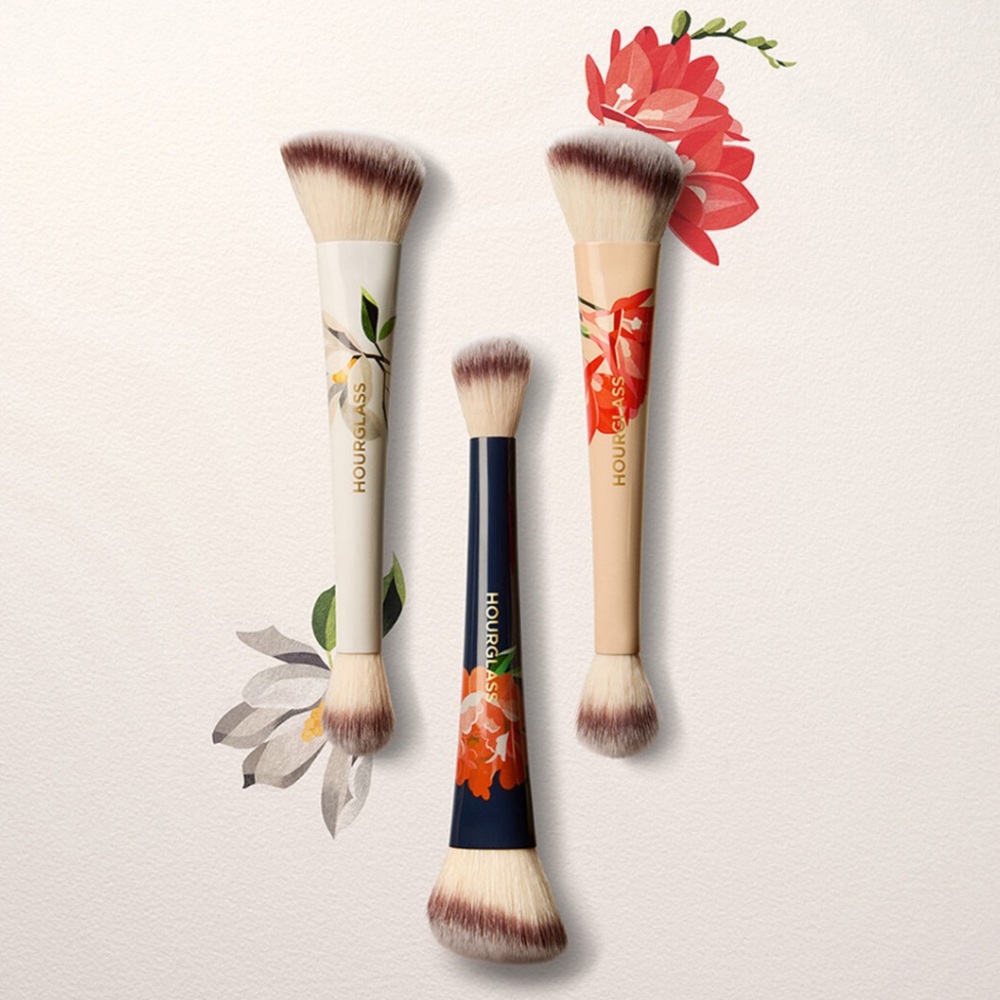 Hourglass Floral Deer Compact & Matching Double-Ended Brush - Pink, Coral, Gold - Picture 9 of 9